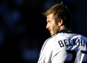 熊猫直播平台-赛道霸权，迈凯伦战术横扫雷诺，维斯塔潘孤独领跑演绎绝对统治