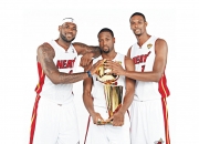 熊猫体育在线-跨越时空的赛场主宰者，从库尔图瓦的西决神迹到澳大利亚的逆袭之夜