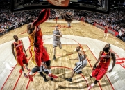 熊猫体育官方网站-梁靖崑独得两分闪耀全场，波兰男团爆冷横扫德国晋级四强