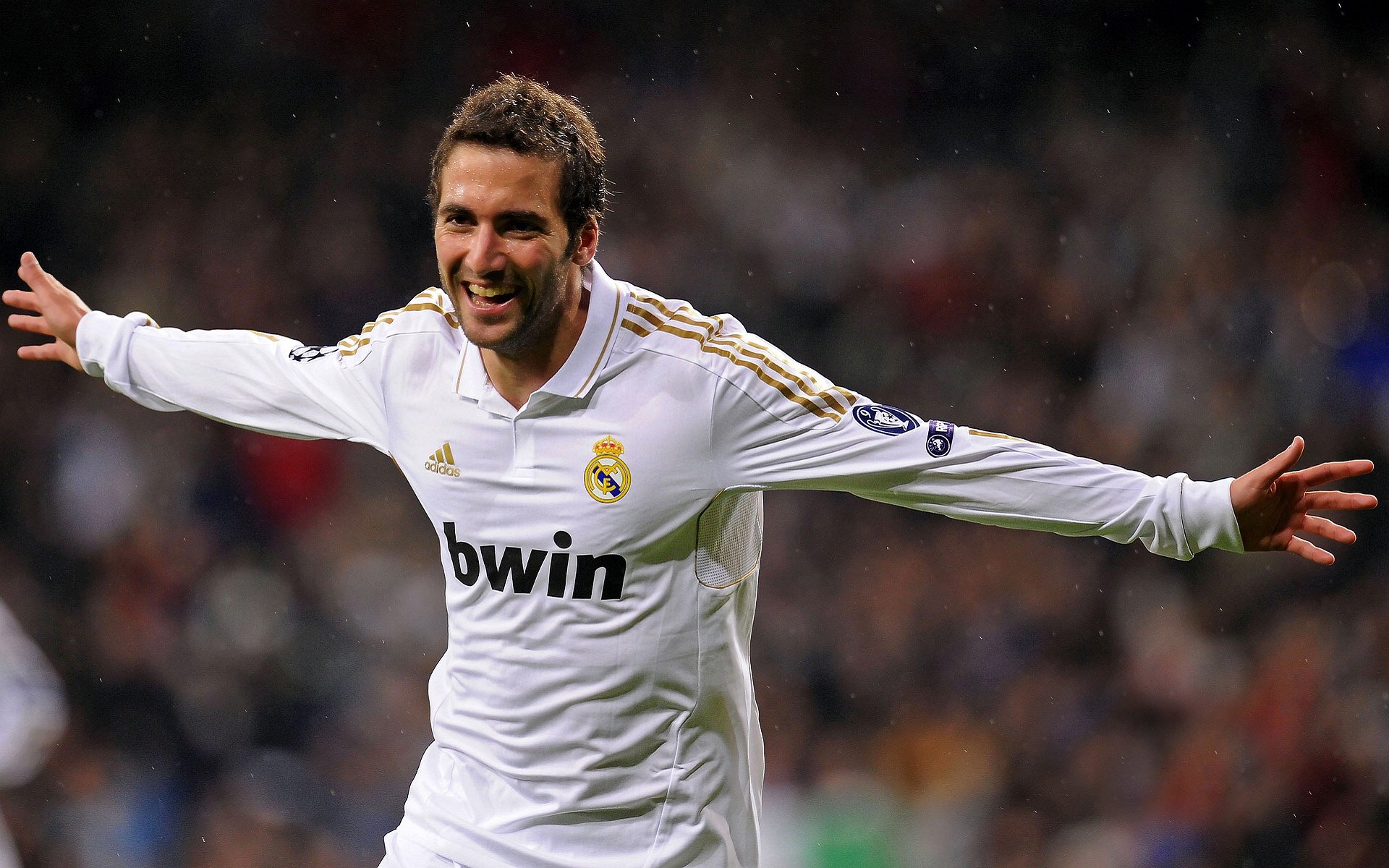 C罗一剑封喉，哥伦比亚终结希腊神话—关键先生如何改写历史轨迹