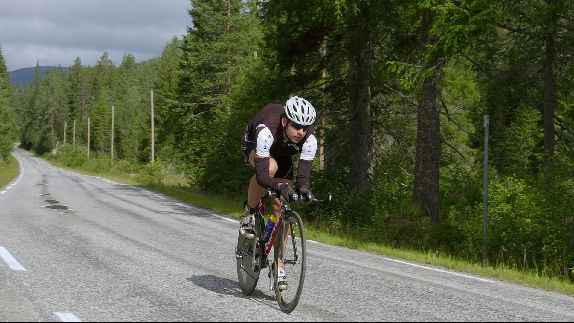 天使之翼撕裂防线，迪马利亚持续制造杀伤，沙特新军冲垮尤文神话